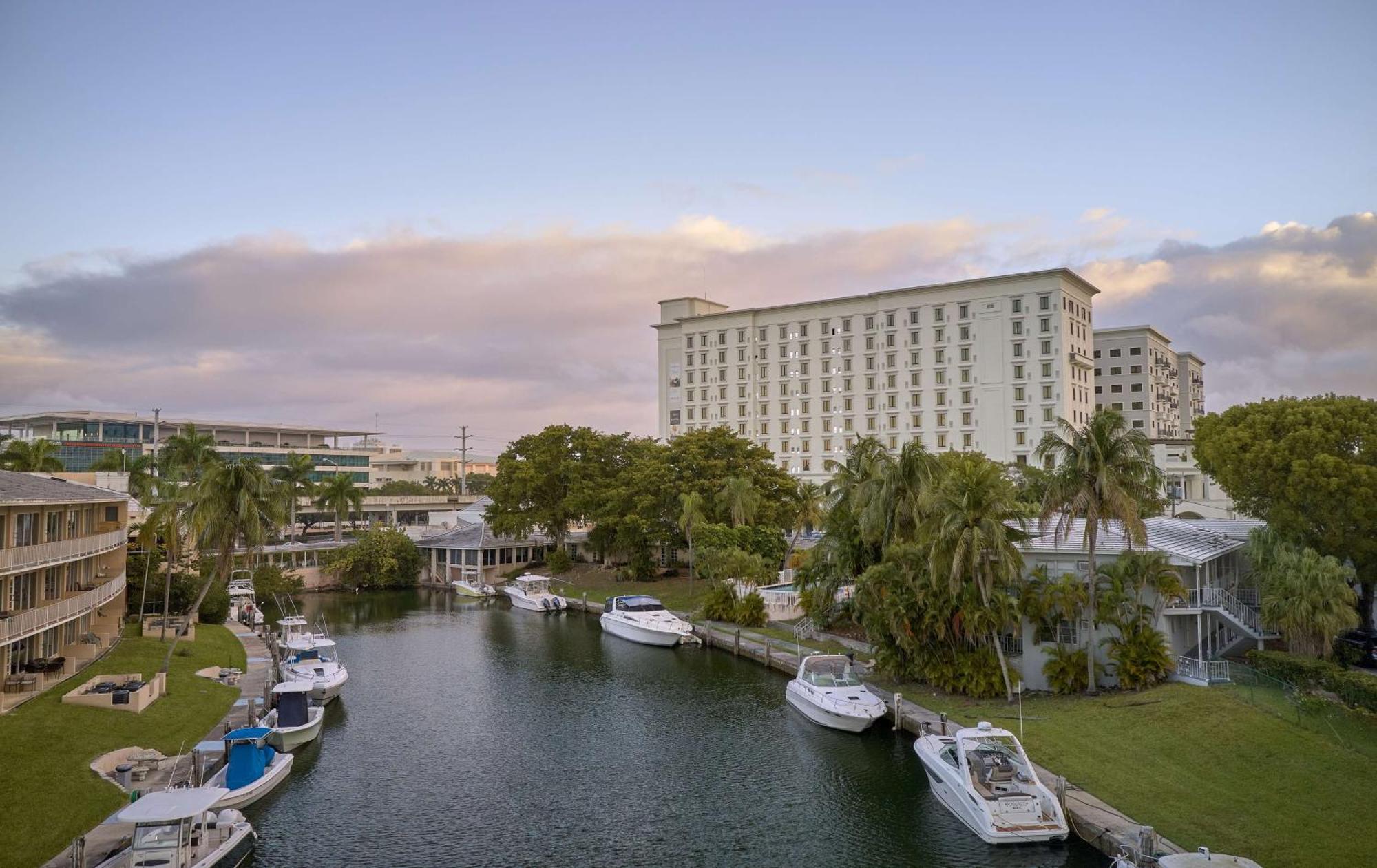 Thesis Hotel Miami Coral Gables, Curio Collection By Hilton Ngoại thất bức ảnh