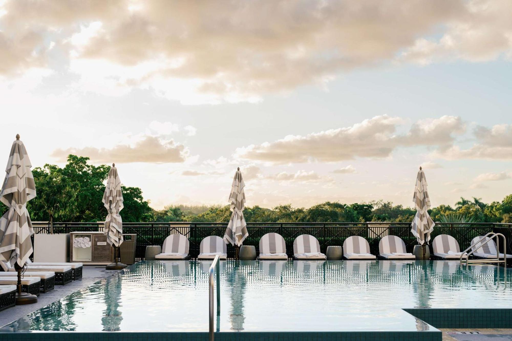 Thesis Hotel Miami Coral Gables, Curio Collection By Hilton Ngoại thất bức ảnh