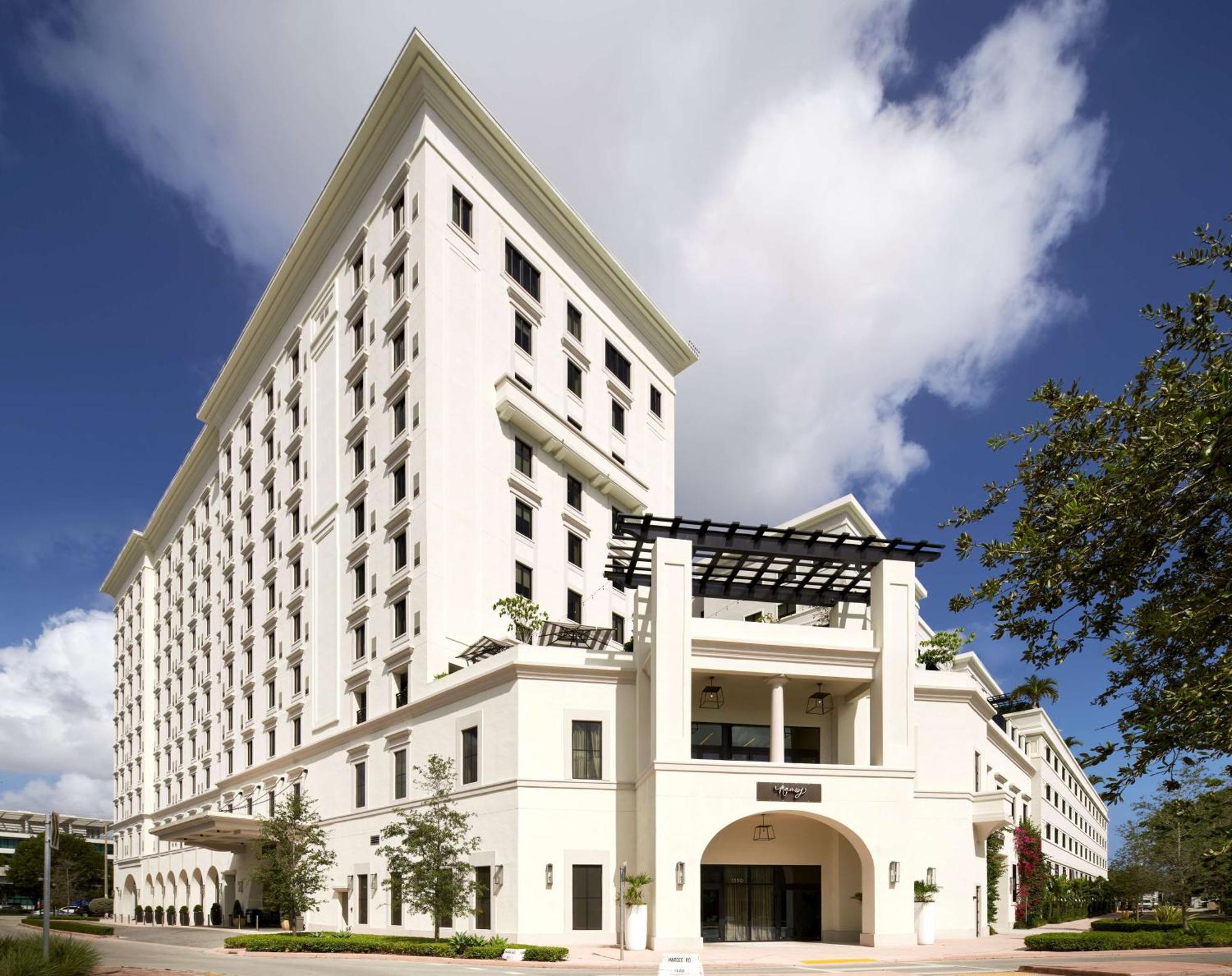 Thesis Hotel Miami Coral Gables, Curio Collection By Hilton Ngoại thất bức ảnh